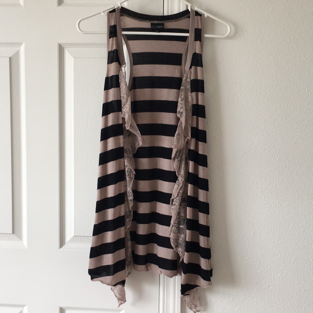 Striped sleeveless cardi
